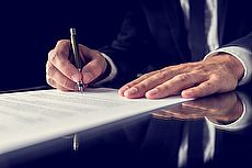 businessman agreement