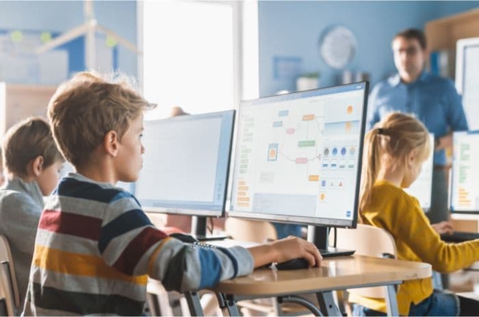 computer lesson children