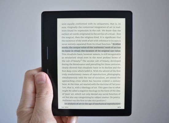 Kindle Oasis without case
