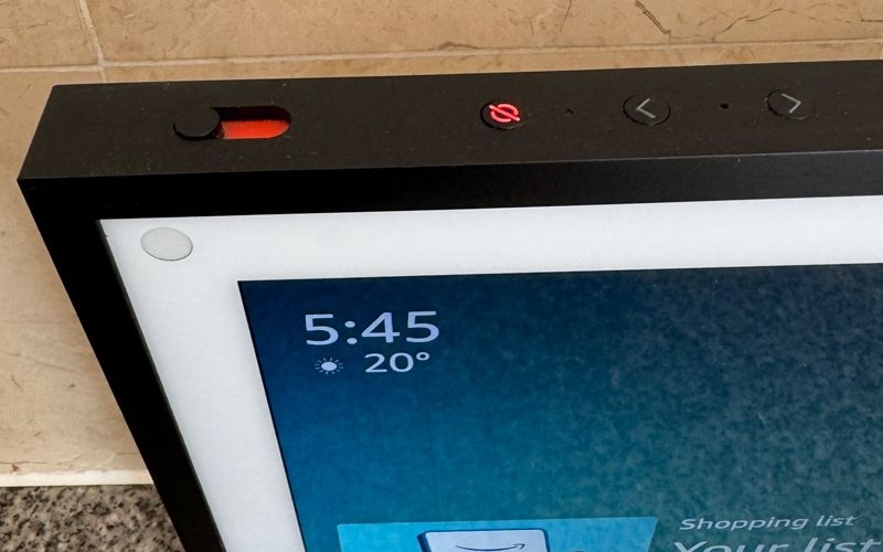 amazon echo show 15 camera privacy